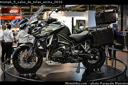 triumph_5_salon_de_milan_eicma_2016.jpg