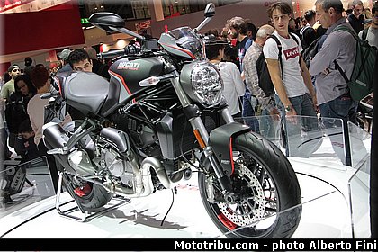0084 salon milan 2018 par alberto fini.jpg