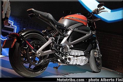 0101 salon milan 2018 par alberto fini.jpg