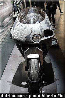 0112 salon milan 2018 par alberto fini.jpg