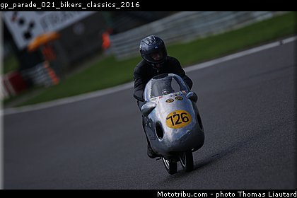 gp_parade_021_bikers_classics_2016.jpg