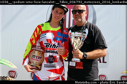 1036__-podium-wmx-livia-lancelot-__7dbis_036792_motocross_2016_lombardie.jpg
