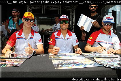 1114__-tim-gajser-gautier-paulin-evgeny-bobryshev-__7dbis_036824_motocross_2016_lombardie.jpg
