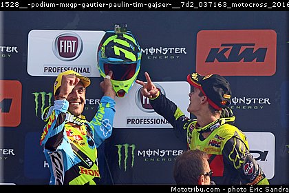 1528__-podium-mxgp-gautier-paulin-tim-gajser-__7d2_037163_motocross_2016_lombardie.jpg