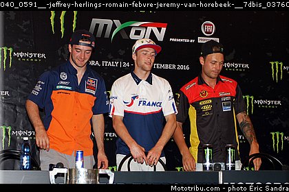 040_0591__-jeffrey-herlings-romain-febvre-jeremy-van-horebeek-__7dbis_037607_mx_des_nations_2016.jpg