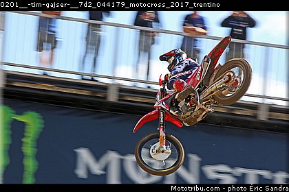 0201__-tim-gajser-__7d2_044179_motocross_2017_trentino.jpg