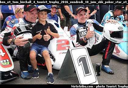 ben_et_tom_birchall_4_tourist_trophy_2016_vendredi_10_juin_sbk_poker_star_et_sidecar.jpg