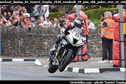 michael_dunlop_02_tourist_trophy_2016_vendredi_10_juin_sbk_poker_star_et_sidecar.jpg