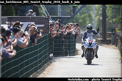 ian_hutchinson_005_tourist_trophy_2016_lundi_6_juin.jpg