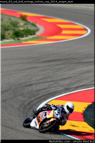 masia_03_red_bull_motogp_rookies_cup_2014_aragon_test