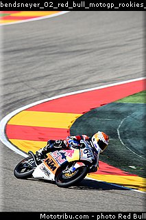bendsneyer_02_red_bull_motogp_rookies_cup_2014_aragon_test.jpg
