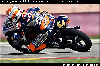 bendsneyer_05_red_bull_motogp_rookies_cup_2014_aragon_test.jpg