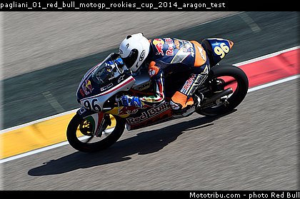 pagliani_01_red_bull_motogp_rookies_cup_2014_aragon_test.jpg