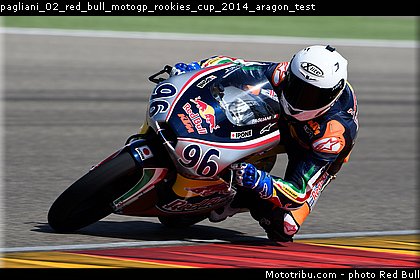pagliani_02_red_bull_motogp_rookies_cup_2014_aragon_test.jpg