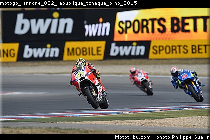 motogp_iannone_002_republique_tcheque_brno_2015.jpg