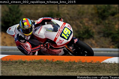 moto2_simeon_002_republique_tcheque_brno_2015.jpg