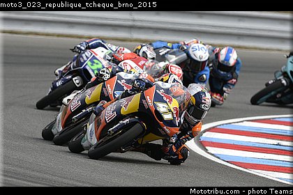 moto3_023_republique_tcheque_brno_2015.jpg
