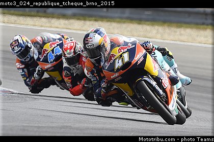 moto3_024_republique_tcheque_brno_2015.jpg