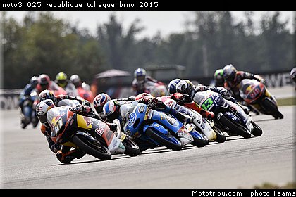 moto3_025_republique_tcheque_brno_2015.jpg