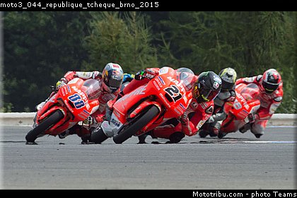 moto3_044_republique_tcheque_brno_2015.jpg
