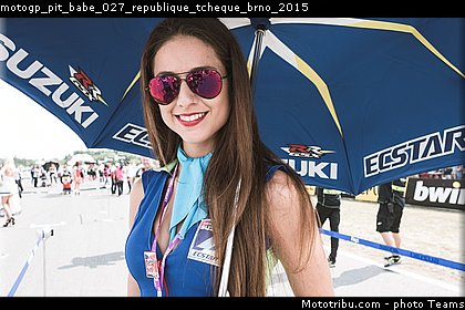 motogp_pit_babe_027_republique_tcheque_brno_2015.jpg
