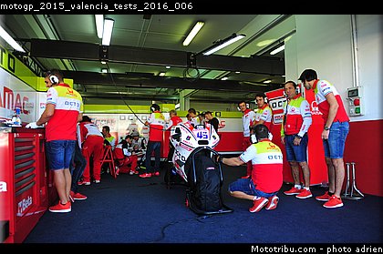 motogp_2015_valencia_tests_2016_006.jpg
