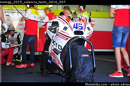 motogp_2015_valencia_tests_2016_007.jpg