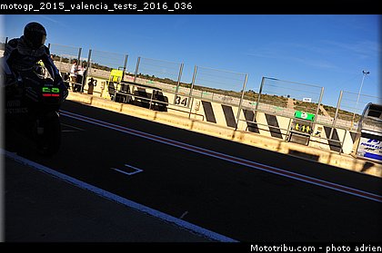 motogp_2015_valencia_tests_2016_036.jpg