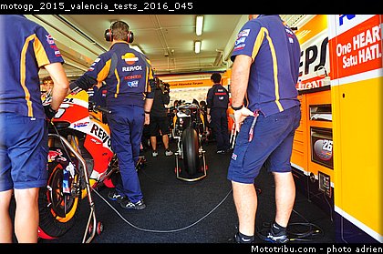 motogp_2015_valencia_tests_2016_045.jpg