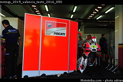 motogp_2015_valencia_tests_2016_050.jpg