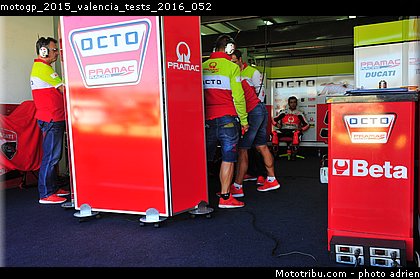 motogp_2015_valencia_tests_2016_052.jpg