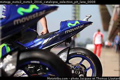motogp_moto2_moto3_2016_catalogne_selection_pit_lane_0008.jpg