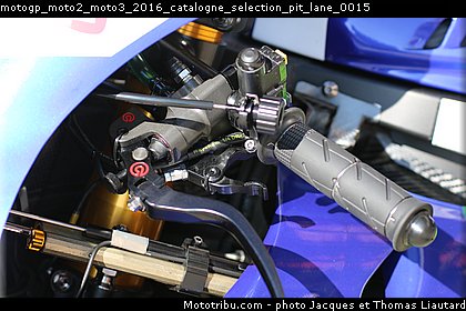 motogp_moto2_moto3_2016_catalogne_selection_pit_lane_0015.jpg