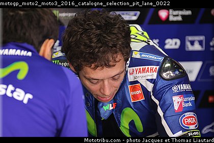 motogp_moto2_moto3_2016_catalogne_selection_pit_lane_0022.jpg