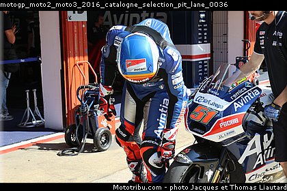 motogp_moto2_moto3_2016_catalogne_selection_pit_lane_0036.jpg