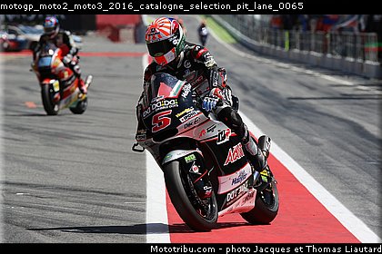 motogp_moto2_moto3_2016_catalogne_selection_pit_lane_0065.jpg