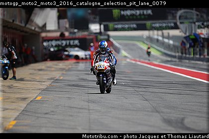 motogp_moto2_moto3_2016_catalogne_selection_pit_lane_0079.jpg
