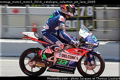motogp_moto2_moto3_2016_catalogne_selection_pit_lane_0085.jpg