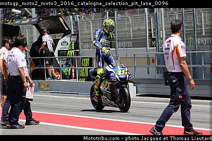 motogp_moto2_moto3_2016_catalogne_selection_pit_lane_0096.jpg