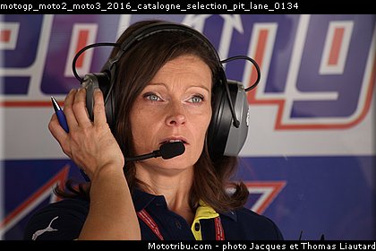 motogp_moto2_moto3_2016_catalogne_selection_pit_lane_0134.jpg