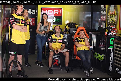 motogp_moto2_moto3_2016_catalogne_selection_pit_lane_0145.jpg