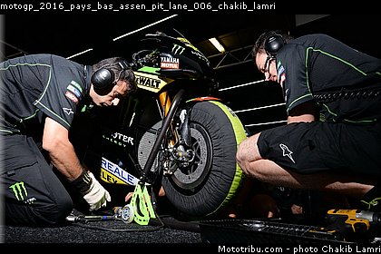 motogp_2016_pays_bas_assen_pit_lane_006_chakib_lamri.jpg