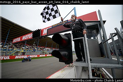 motogp_2016_pays_bas_assen_pit_lane_016_chakib_lamri.jpg