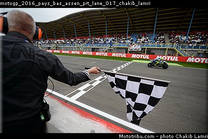motogp_2016_pays_bas_assen_pit_lane_017_chakib_lamri.jpg