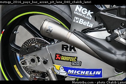 motogp_2016_pays_bas_assen_pit_lane_040_chakib_lamri.jpg