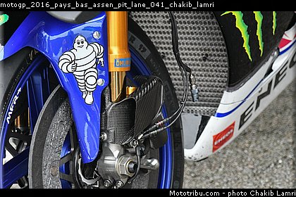 motogp_2016_pays_bas_assen_pit_lane_041_chakib_lamri.jpg