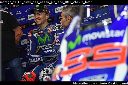 motogp_2016_pays_bas_assen_pit_lane_051_chakib_lamri.jpg