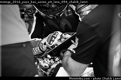 motogp_2016_pays_bas_assen_pit_lane_054_chakib_lamri.jpg