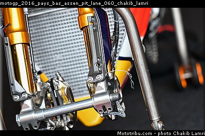 motogp_2016_pays_bas_assen_pit_lane_060_chakib_lamri.jpg