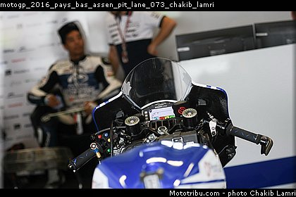motogp_2016_pays_bas_assen_pit_lane_073_chakib_lamri.jpg